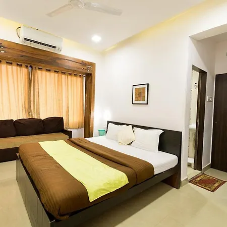 Cochin Hotel Inn Kochi Exterior photo