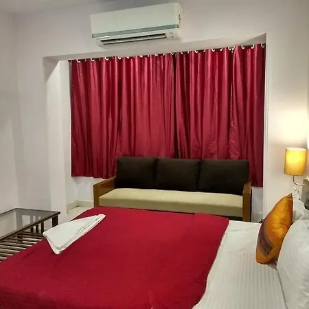 Cochin Hotel Inn Kochi Exterior photo