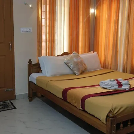 Cochin Hotel Inn Kochi Exterior photo