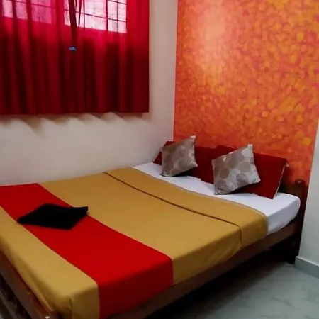 Cochin Hotel Inn Kochi Exterior photo