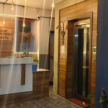 Cochin Hotel Inn Kochi Exterior photo