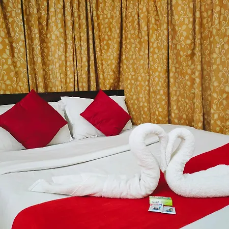 Cochin Hotel Inn Kochi Exterior photo